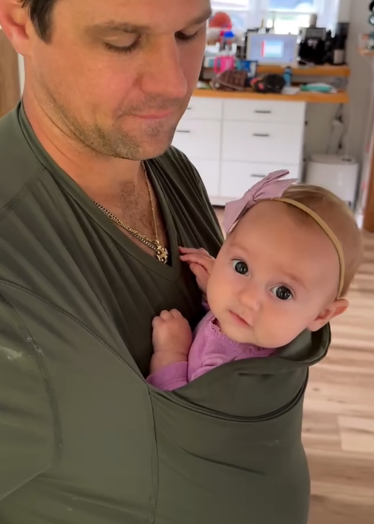Lalabu Dad Shirt Baby Carrier Fern