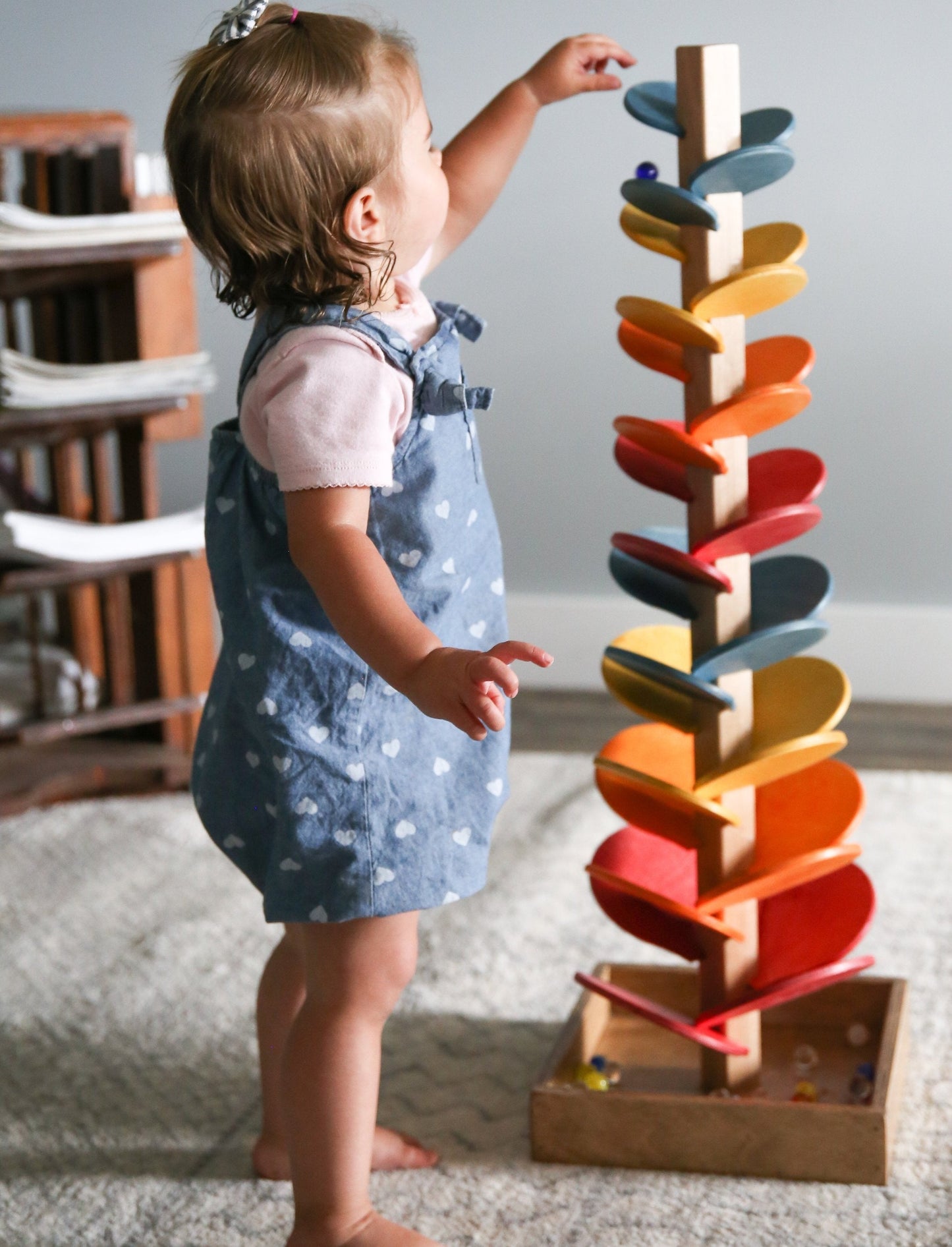 AmishMarble Tree Wooden Toy - Child-Safe Finish - Pack of Marbles Included