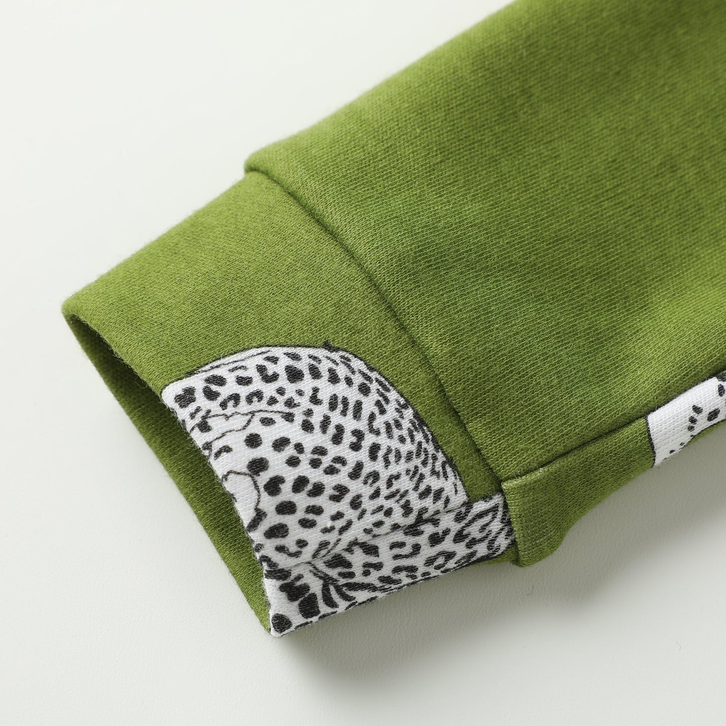 100% Organic Cotton Toddler 2 Piece Pajama Set - Green Cheetah