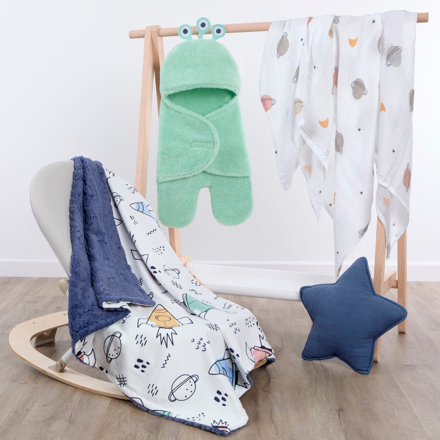 Evolur AstroNap 3 pc Gift Set - Sherpa Sack Wrap, Bamboo Muslin Wrap & Velour Blanket