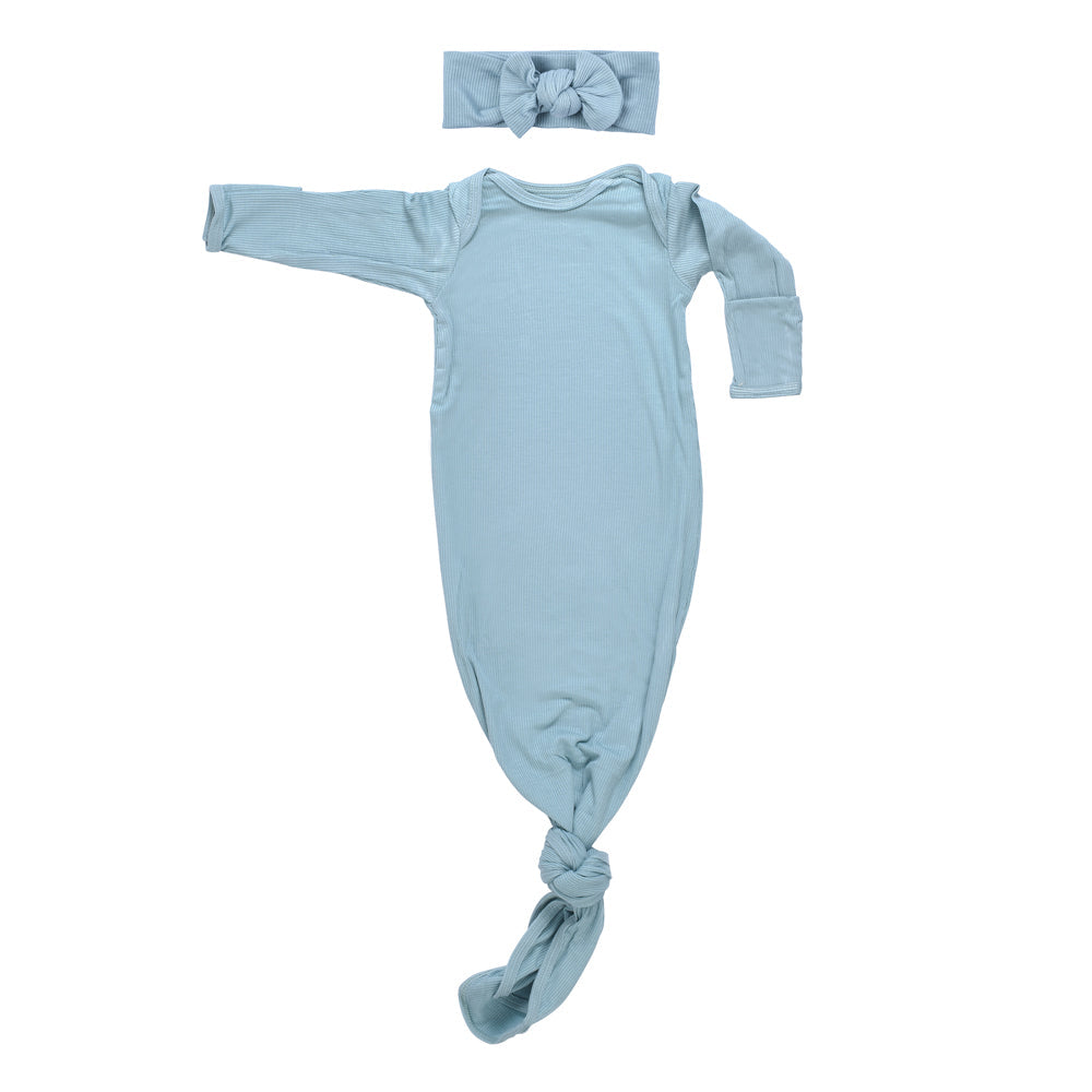 variant:style=Gown & Bow