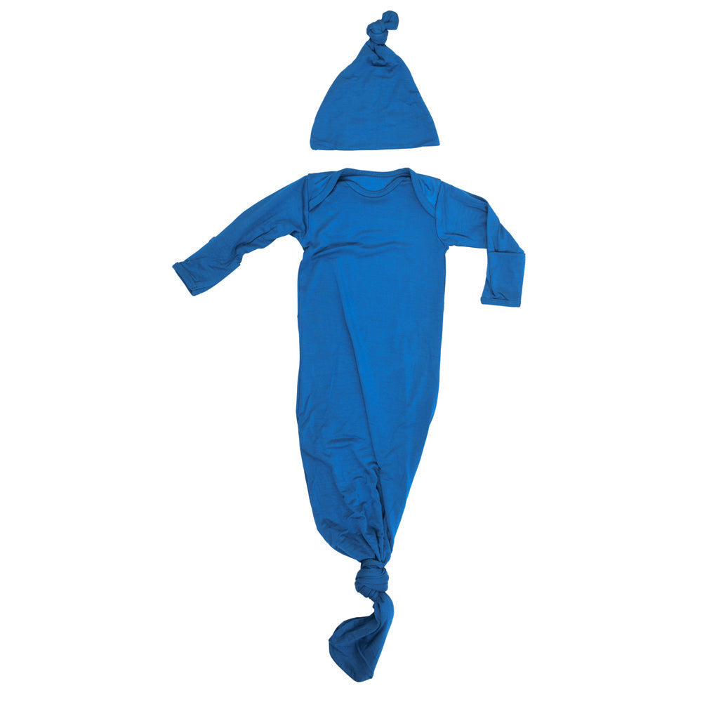 variant:style=Gown & Hat
