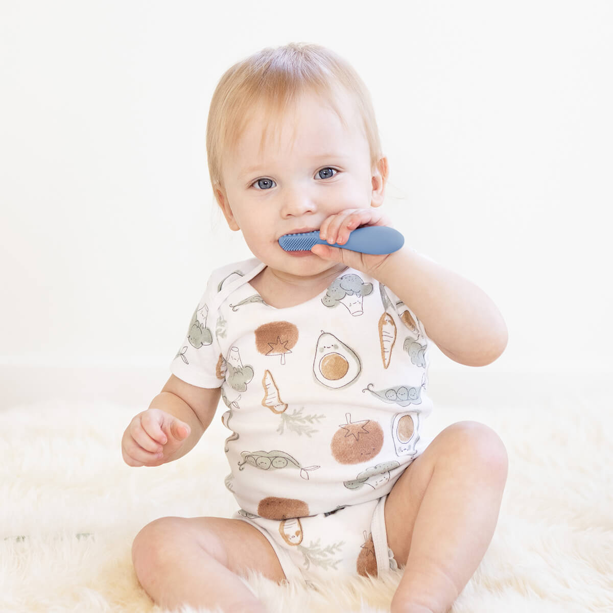 ezpz Baby-Led™ Toothbrush + Tongue Depressor