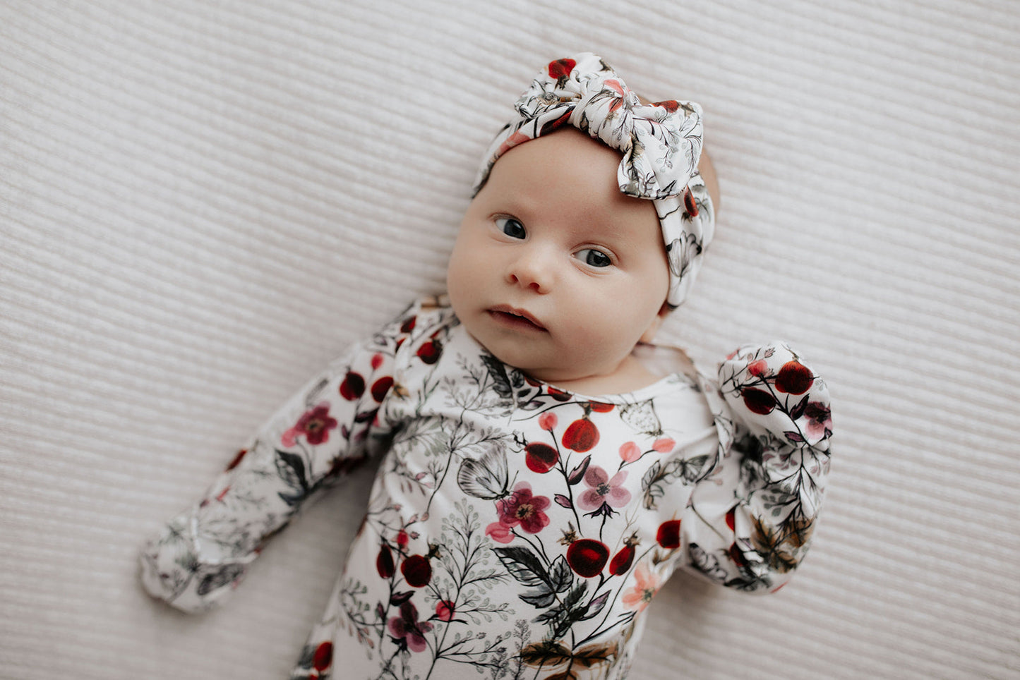 variant:style=Gown & Bow