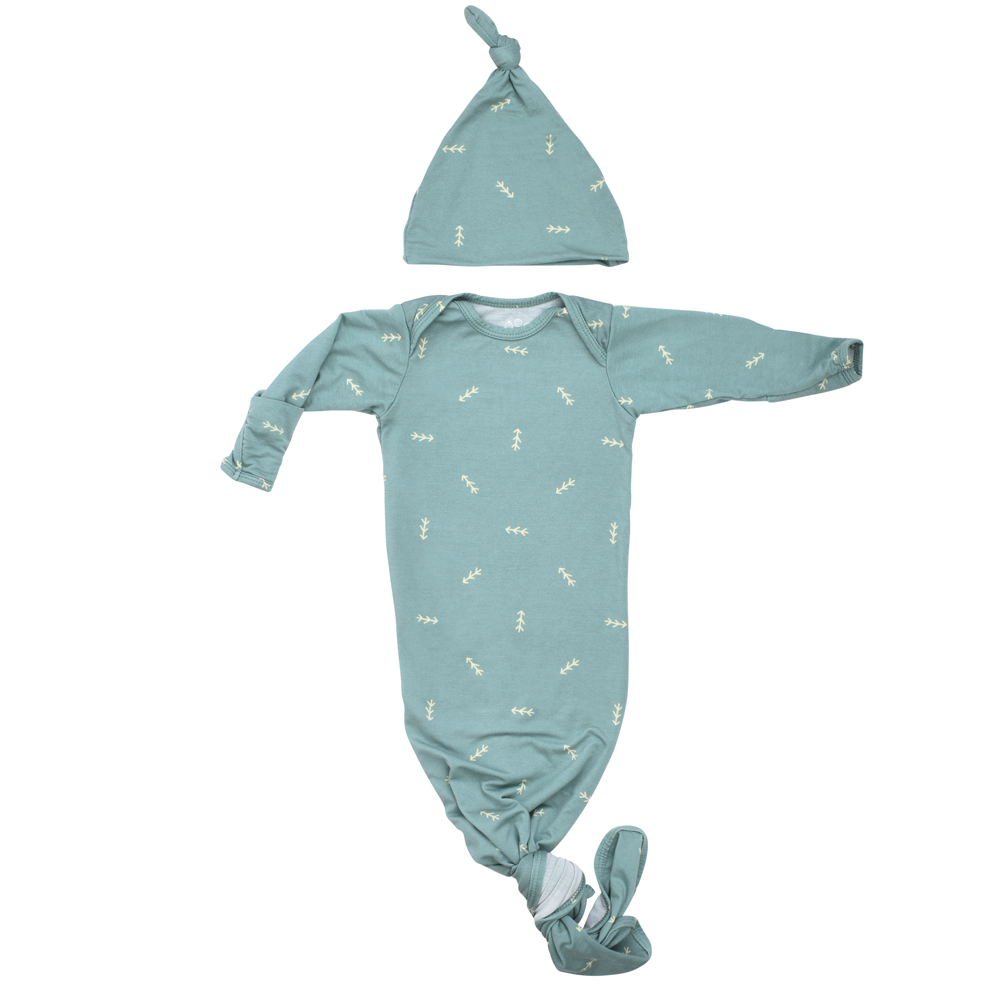 variant:style=Arrow Gown With Hat