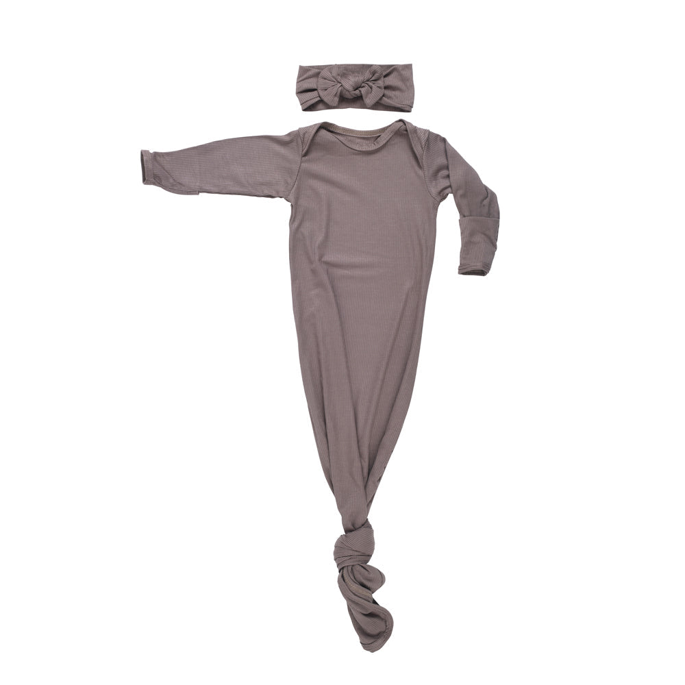 variant:style=Gown & Bow