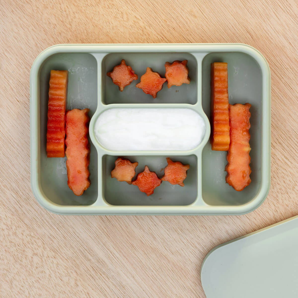 ezpz Baby-Led Weaning Travel Box