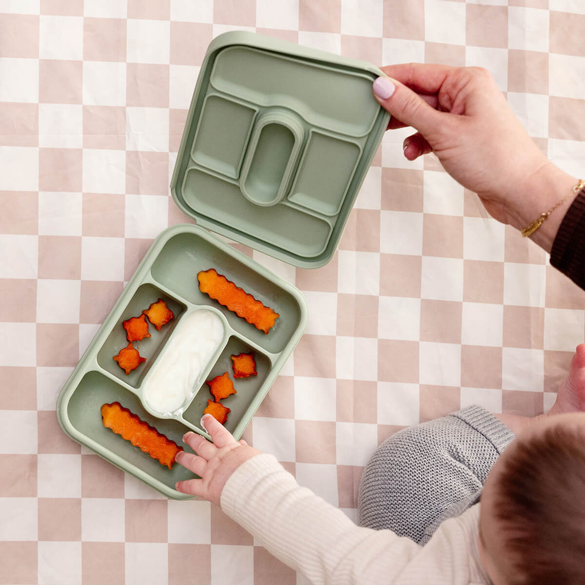 ezpz Baby-Led Weaning Travel Box
