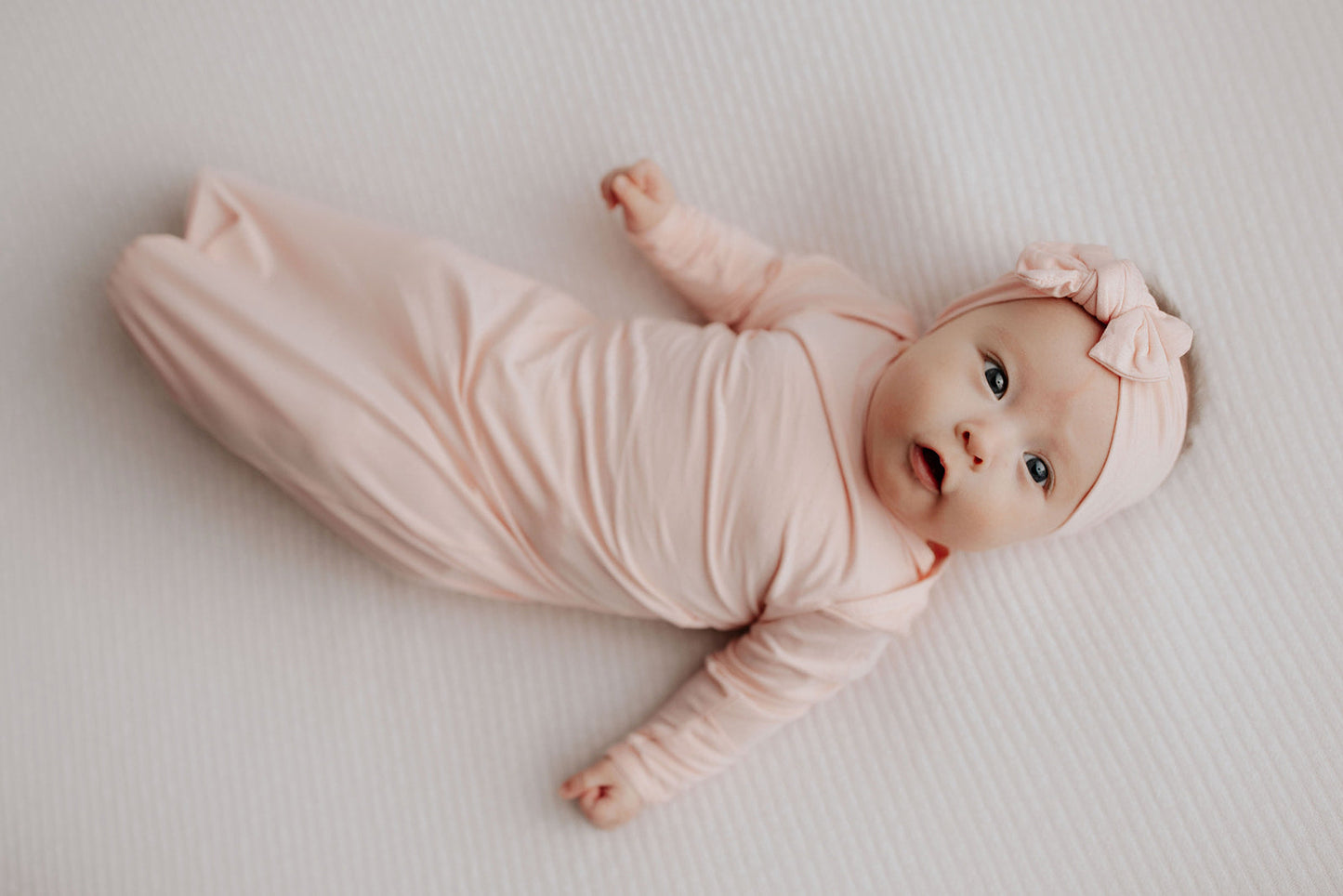 variant:style=Gown & Bow