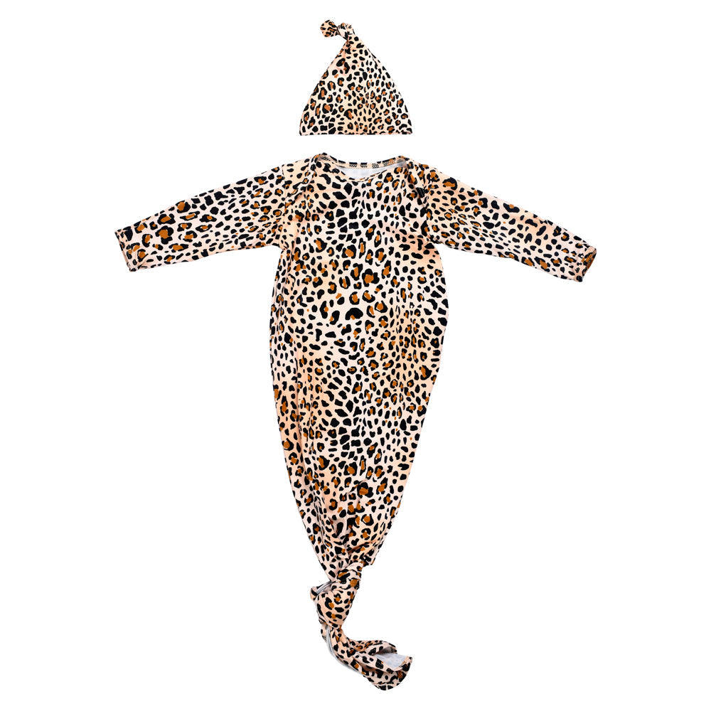 variant:style=Gown & Hat