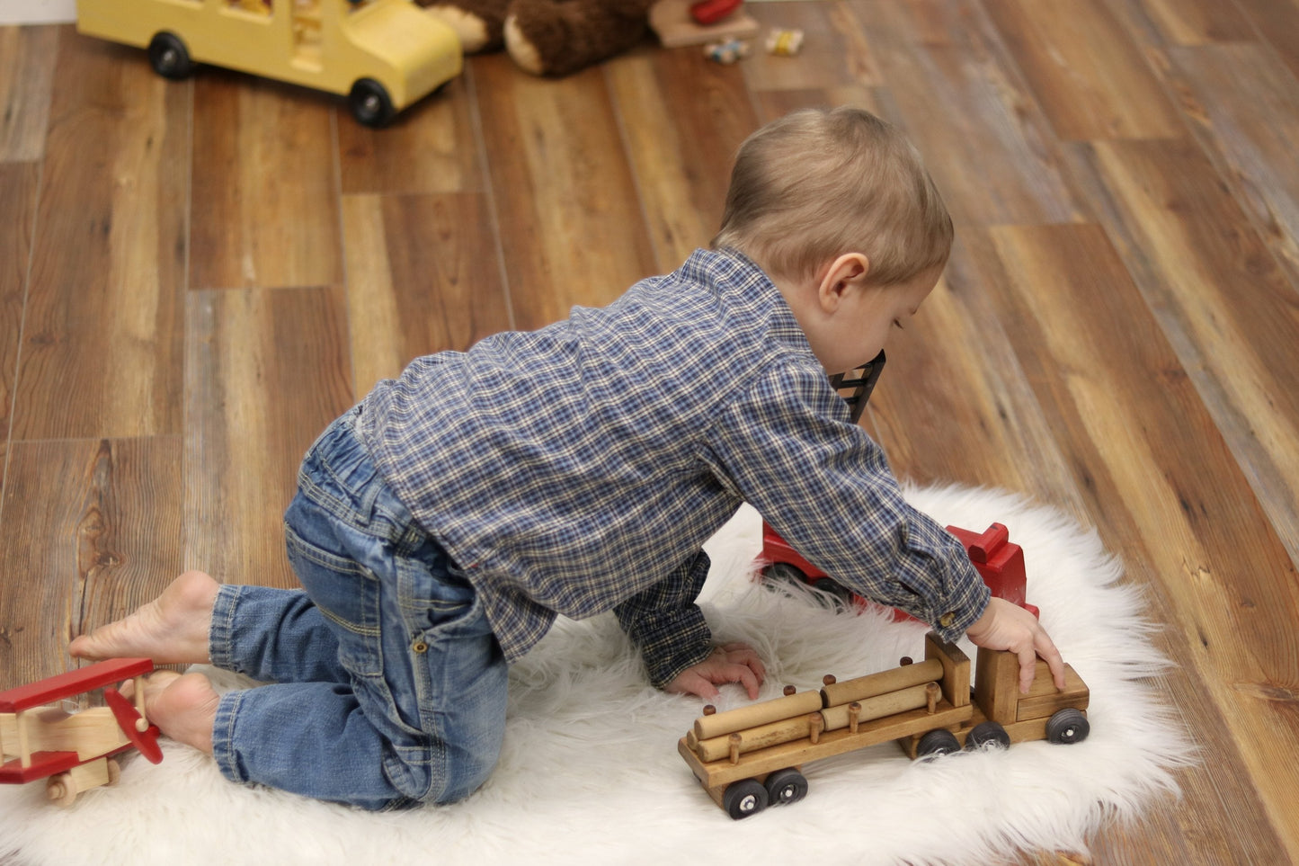 Amish Wooden Log Semi Truck Toy With Removable Logs
