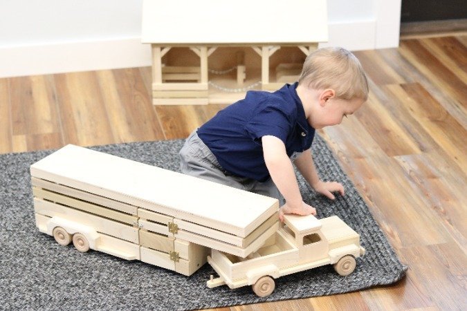 Amish Wooden Toy Pickup and Gooseneck Trailer Set